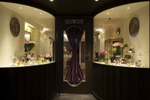 Parfumerie Trésor, Hong Kong's first artistic perfume boutique.