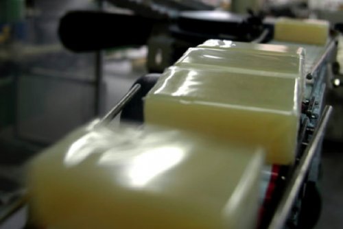 Selon l'ASDMF, le savon de Marseille a toujours été une appellation générique...
