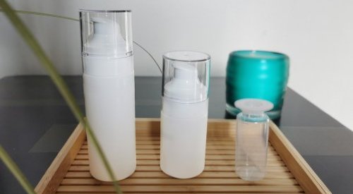 Embelia présente une version rechargeable du flacon airless à poche Baia