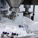 Lessonia s'est doté d'une machine de conditionnement dédiée à la cosmétique en poudre