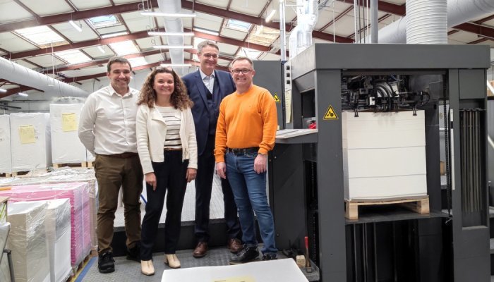 Arcade Beauty Carestia invests in a Heidelberg Speedmaster CX 104 printer
