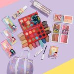 La collection de maquillage "Sauvés par le gong" de la marque Wet n Wild Beauty. (Photo : © wetnwildbeauty / Instagram)