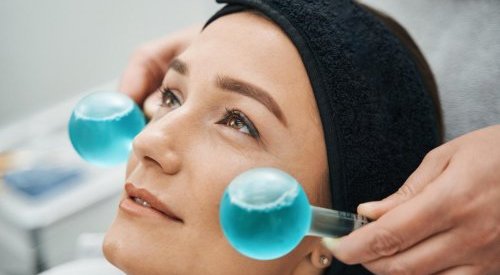 "Ice globes" : le froid, nouvelle tendance skincare de l'année ?