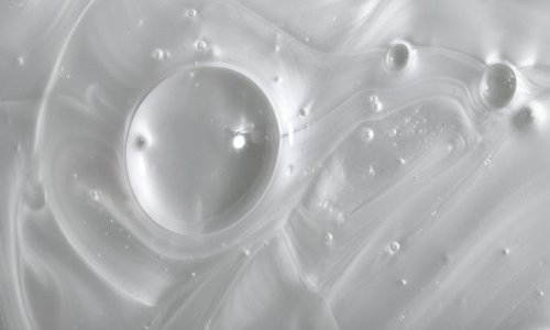 BASF lance un agent nacrant naturel à base de cire pour produits cosmétiques