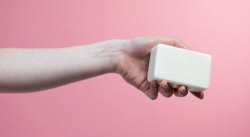 Une pétition contre les mentions "sans savon" et "savon sans savon"